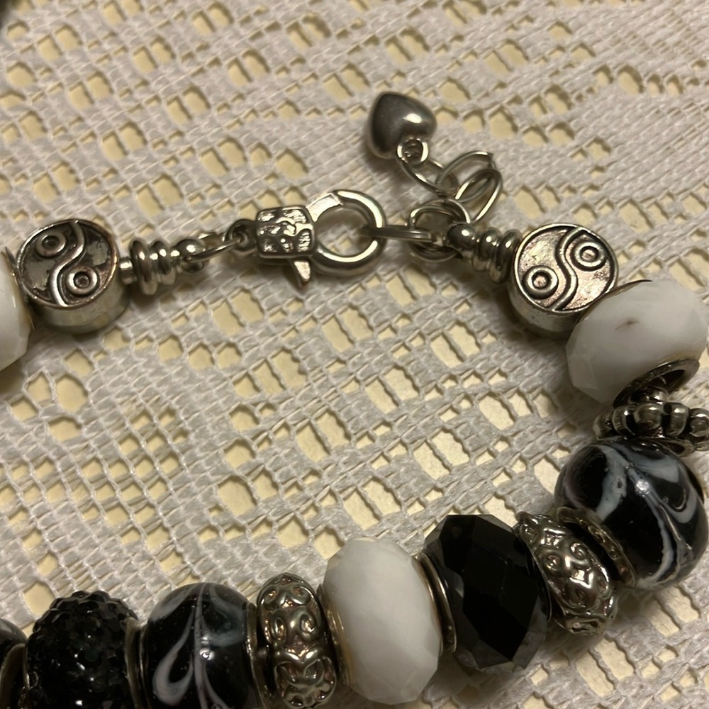 Valentia Hand Blown Murano Glass Beaded Bracelet w/ Earrings Black/White/Silver - Picture 5 of 7